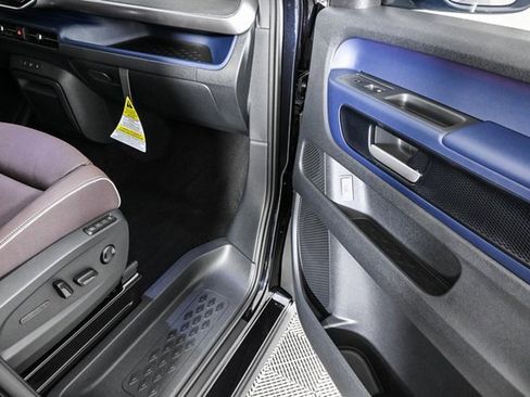 New 2025 Volkswagen ID. Buzz Pro S image 25