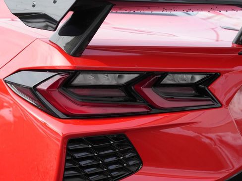 Used 2021 Chevrolet Corvette Stingray Preferred Cpe w/ Engine Appearance Package image 80