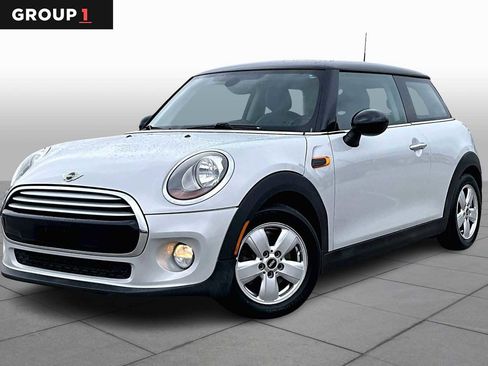 Used 2015 MINI Cooper 2-Door Hardtop image 1