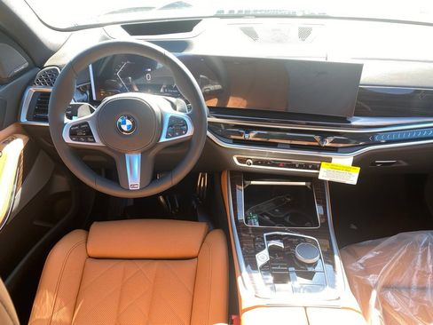 New 2026 BMW X5 xDrive40i w/ M Sport Package AWD/4WD image 9