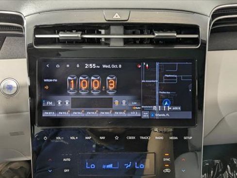 Used 2023 Hyundai Tucson Limited image 32