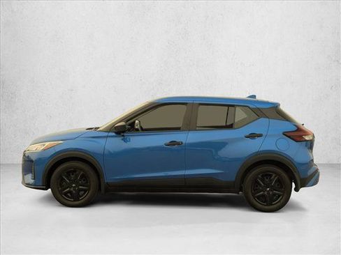 Used 2024 Nissan Kicks S FWD image 9