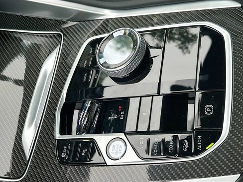 New 2026 BMW X6 M60i AWD/4WD image 17