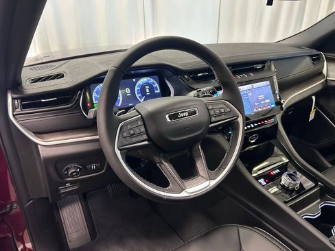 New 2026 Jeep Grand Cherokee L Limited AWD/4WD image 2
