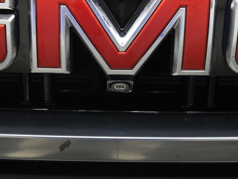Used 2024 GMC Yukon XL AT4 w/ AT4 Premium Plus Package AWD/4WD image 59