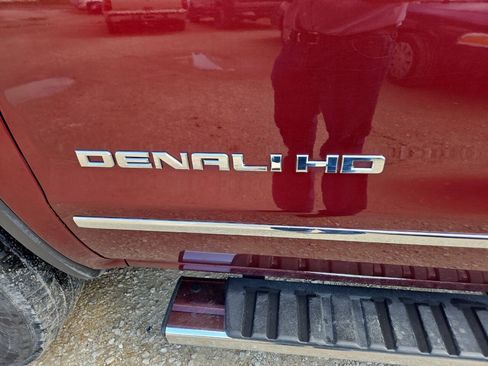 Used 2016 GMC Sierra 2500 Denali w/ Duramax Plus Package AWD/4WD image 11