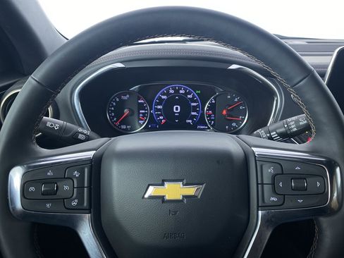 Certified 2023 Chevrolet Blazer Premier image 3