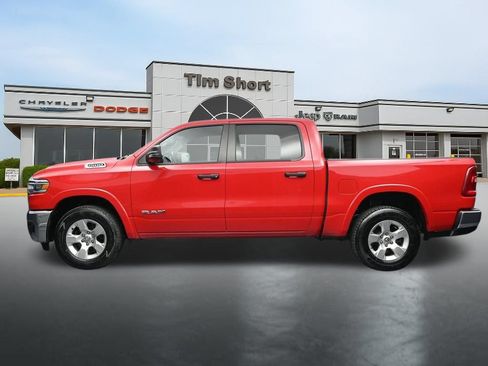 Used 2025 RAM 1500 Big Horn AWD/4WD image 2