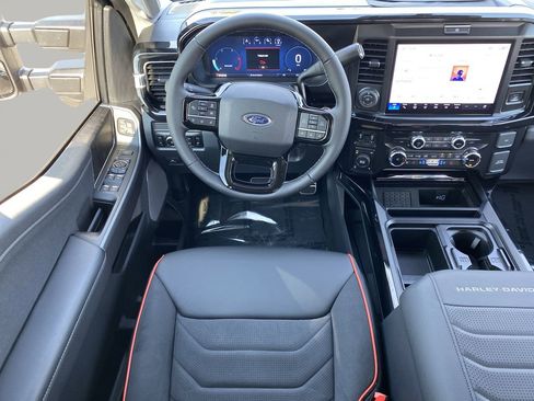 New 2026 Ford F250 Lariat w/ Black Appearance Package AWD/4WD image 12