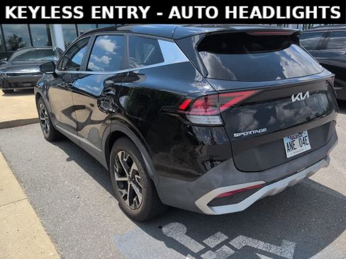 Used 2023 Kia Sportage EX FWD image 6