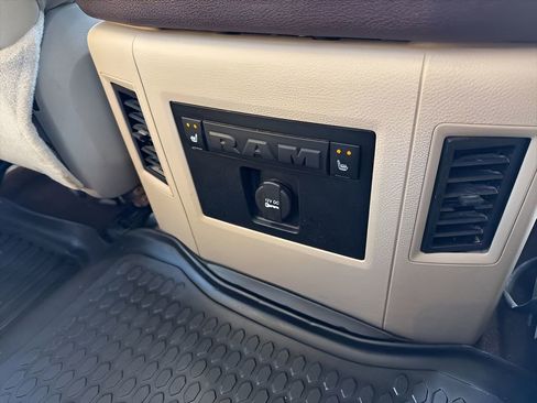 Used 2015 RAM 3500 Laramie image 15