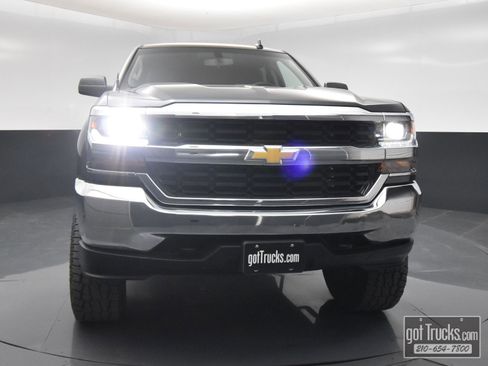 Used 2018 Chevrolet Silverado 1500 LT image 49