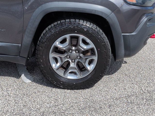 Used 2019 Jeep Cherokee Trailhawk AWD/4WD image 11