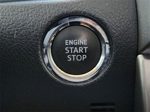 Used 2022 Toyota 4Runner SR5 Premium image 18