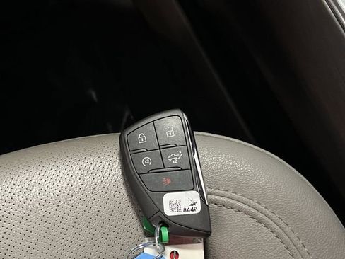 Used 2023 GMC Sierra 1500 SLT w/ SLT Premium Package image 29