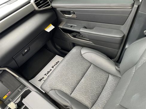 Used 2025 Toyota Tundra Limited image 14