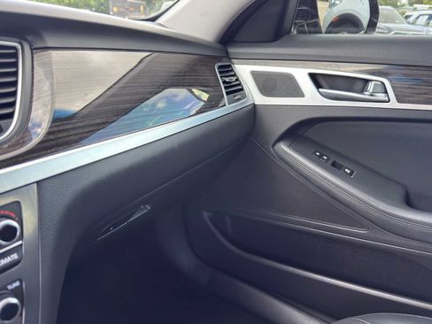 Used 2020 Genesis G80 3.8 RWD image 22