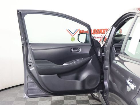 Used 2025 Nissan Leaf S FWD image 22