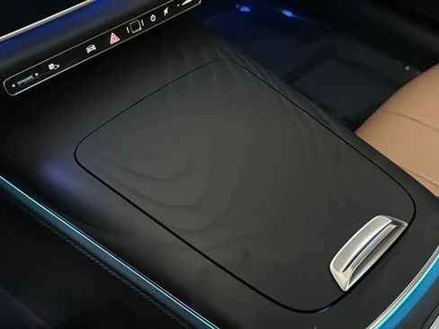 New 2026 Mercedes-Benz E 350 4MATIC Sedan image 23