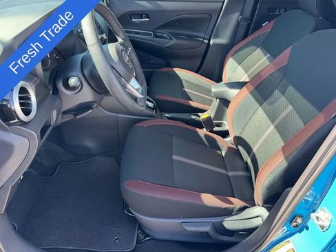 Used 2025 Nissan Versa SR w/ Trunk Package image 8