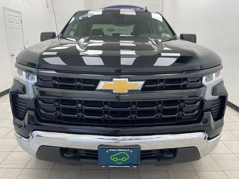 Used 2024 Chevrolet Silverado 1500 LT AWD/4WD image 19