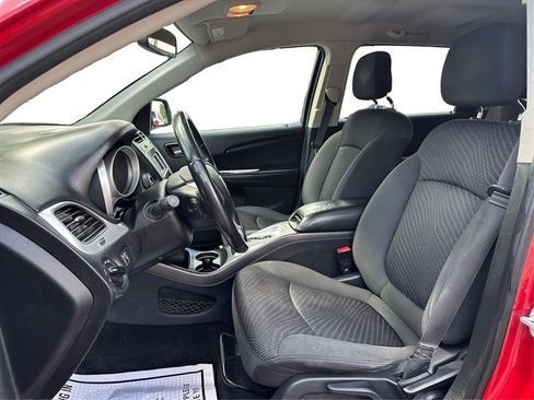Used 2018 Dodge Journey SE w/ Connectivity Group FWD image 10