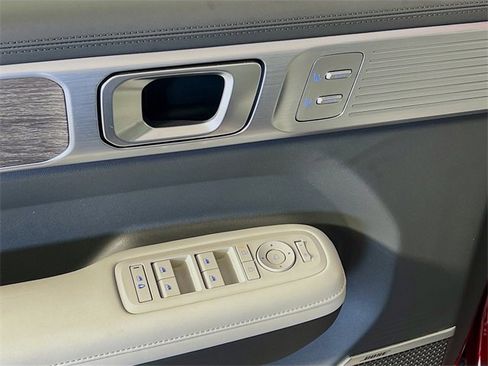 Used 2024 Hyundai Santa Fe Calligraphy image 11