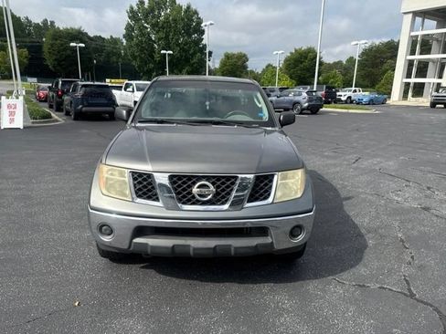 Used 2008 Nissan Frontier SE w/ SE Value Truck Pkg AWD/4WD image 10