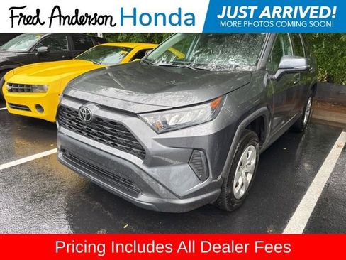 Used 2021 Toyota RAV4 LE FWD image 11