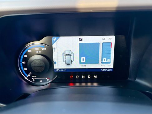 Used 2022 Ford Bronco Wildtrak image 19