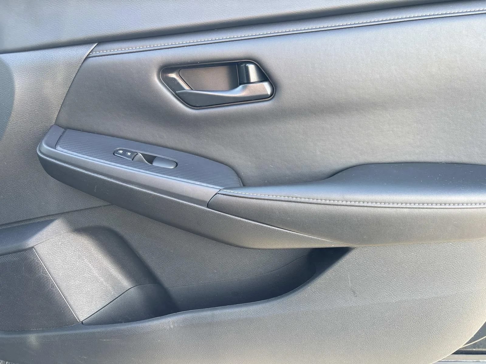 Used 2024 Nissan Sentra S FWD image 19