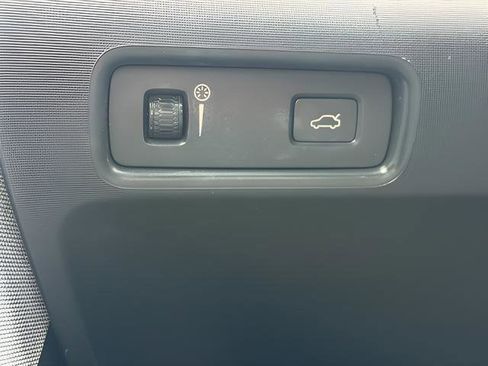 Used 2021 Polestar Polestar 2 image 11