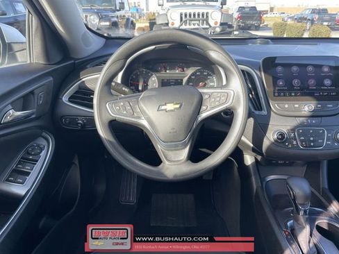 Used 2022 Chevrolet Malibu LT image 10