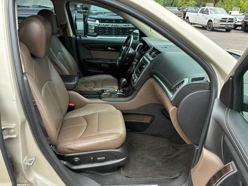 Used 2015 GMC Acadia SLT w/ Open Road Package FWD image 15