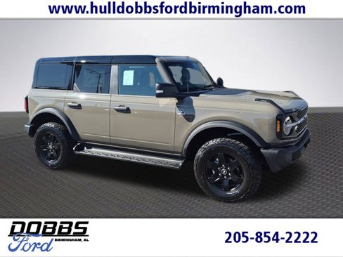 New 2025 Ford Bronco Outer Banks image 1
