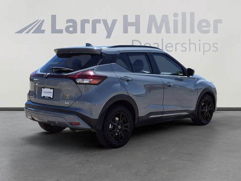 Used 2022 Nissan Kicks SR image 5
