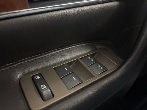 Used 2014 Lincoln MKX FWD w/ Equipment Group 101A image 22