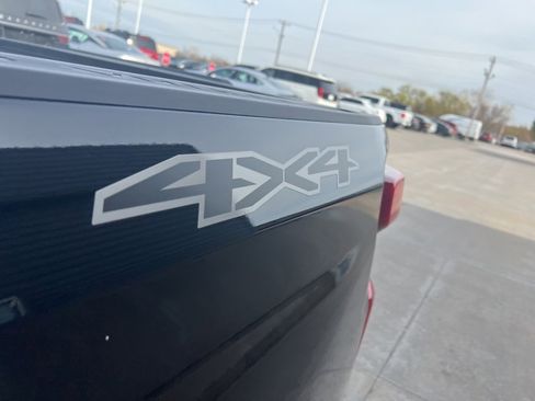 Used 2025 Chevrolet Silverado 1500 LT image 10