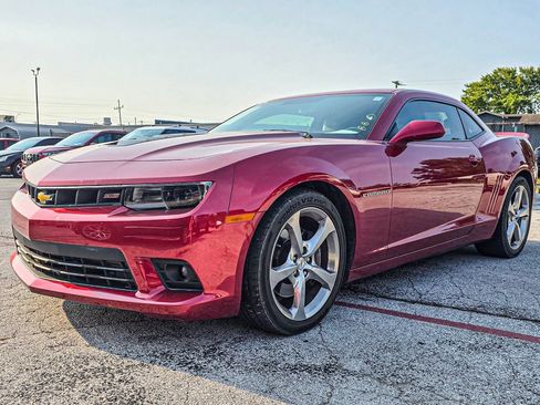 Used 2015 Chevrolet Camaro SS w/ RS Package RWD image 4