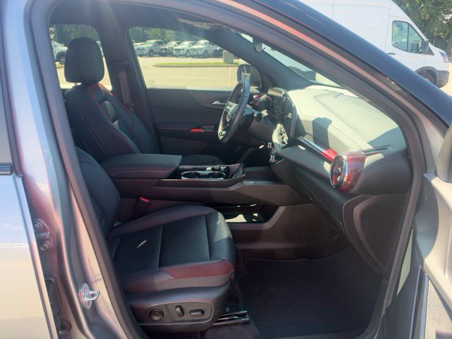 Used 2025 Chevrolet Equinox RS w/ Convenience Package III FWD image 11