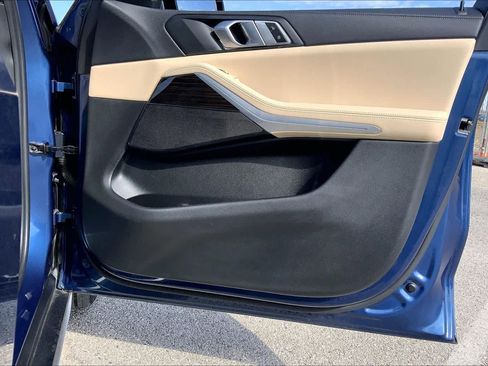 Used 2019 BMW X5 xDrive40i w/ Premium Package 2 image 42