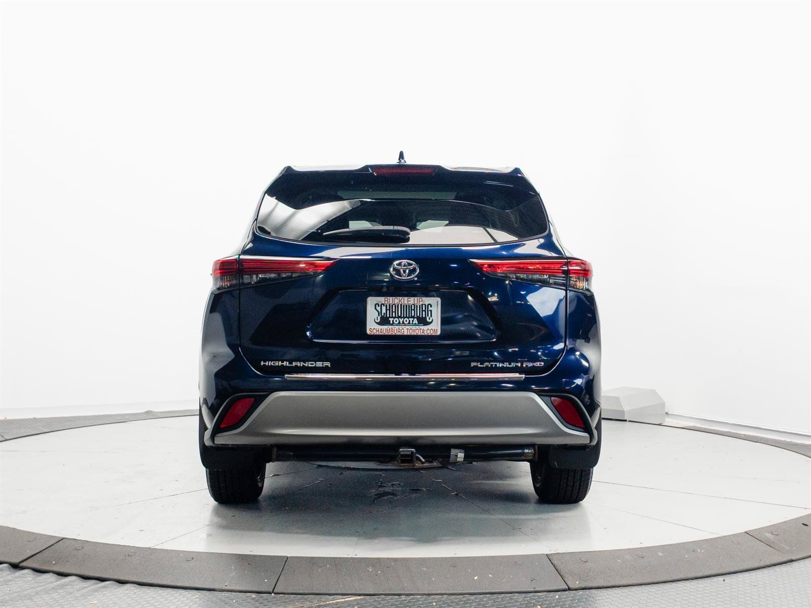 Used 2020 Toyota Highlander Platinum AWD/4WD image 11