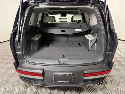 Used 2024 Hyundai Santa Fe Limited FWD image 30