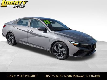 Certified 2025 Hyundai Elantra SEL