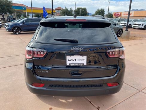 Used 2025 Jeep Compass Latitude w/ Altitude Special Edition image 7