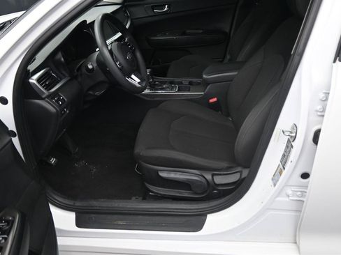 Used 2019 Kia Optima LX FWD image 12