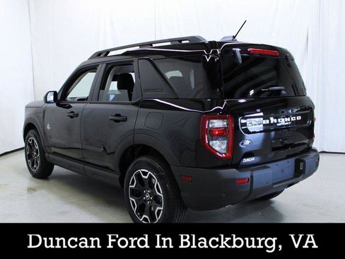 New 2025 Ford Bronco Sport Outer Banks image 4