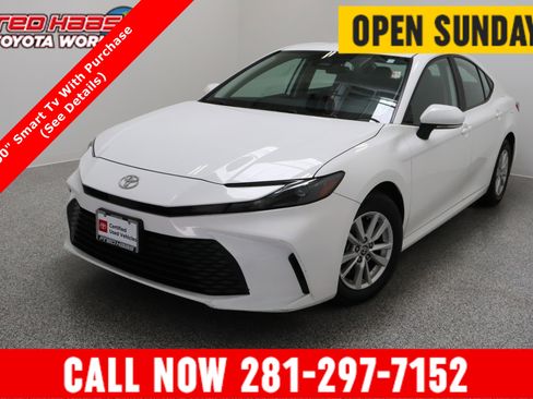 Certified 2025 Toyota Camry LE FWD image 1