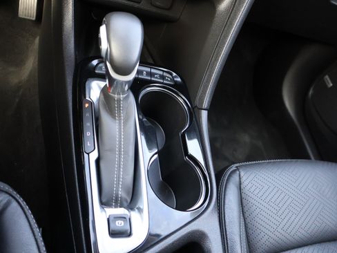 Used 2022 Buick Encore GX Essence w/ Advanced Technology Package image 29