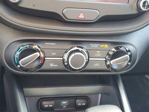 Used 2024 Kia Soul LX w/ Option Group 015 image 18